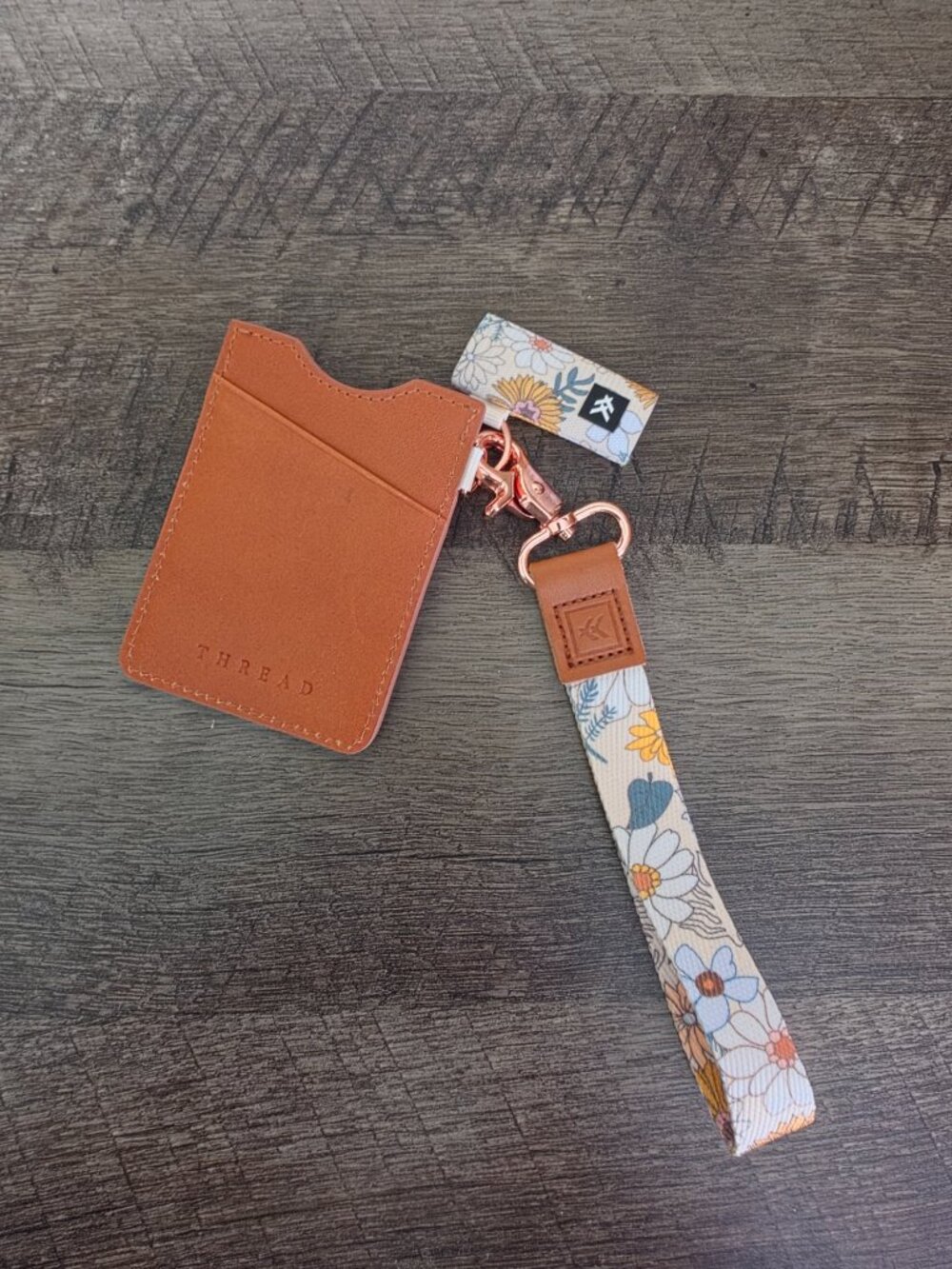 Thread card holder - Picture 2 of 2